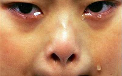 泪流满面的意思
