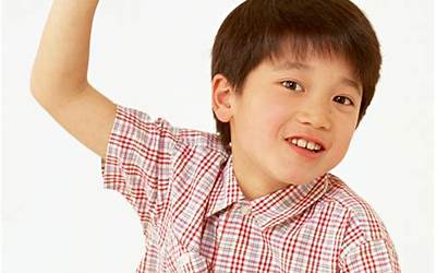 男孩