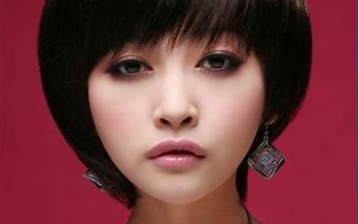 圆脸女生